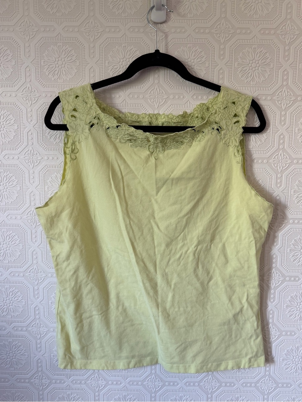 Liz Claiborne Womens Sz XL Sleeveless Top Lime Green Floral Lace Accents Tank